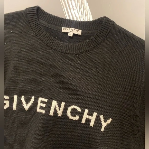 Givenchy sweater - Picture 9 of 14